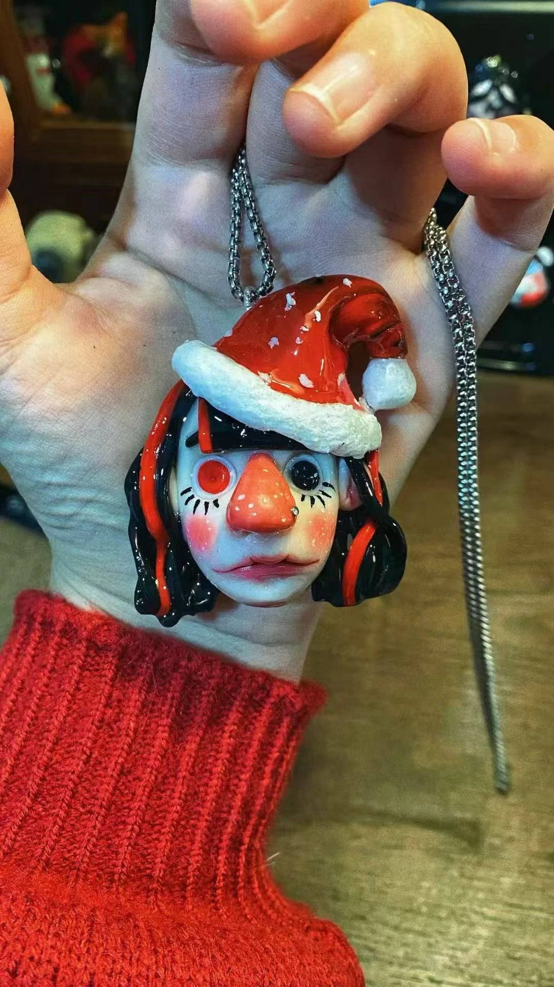 Kebarro Red And Black Eye Santa Bizarre Doll Clay Necklace