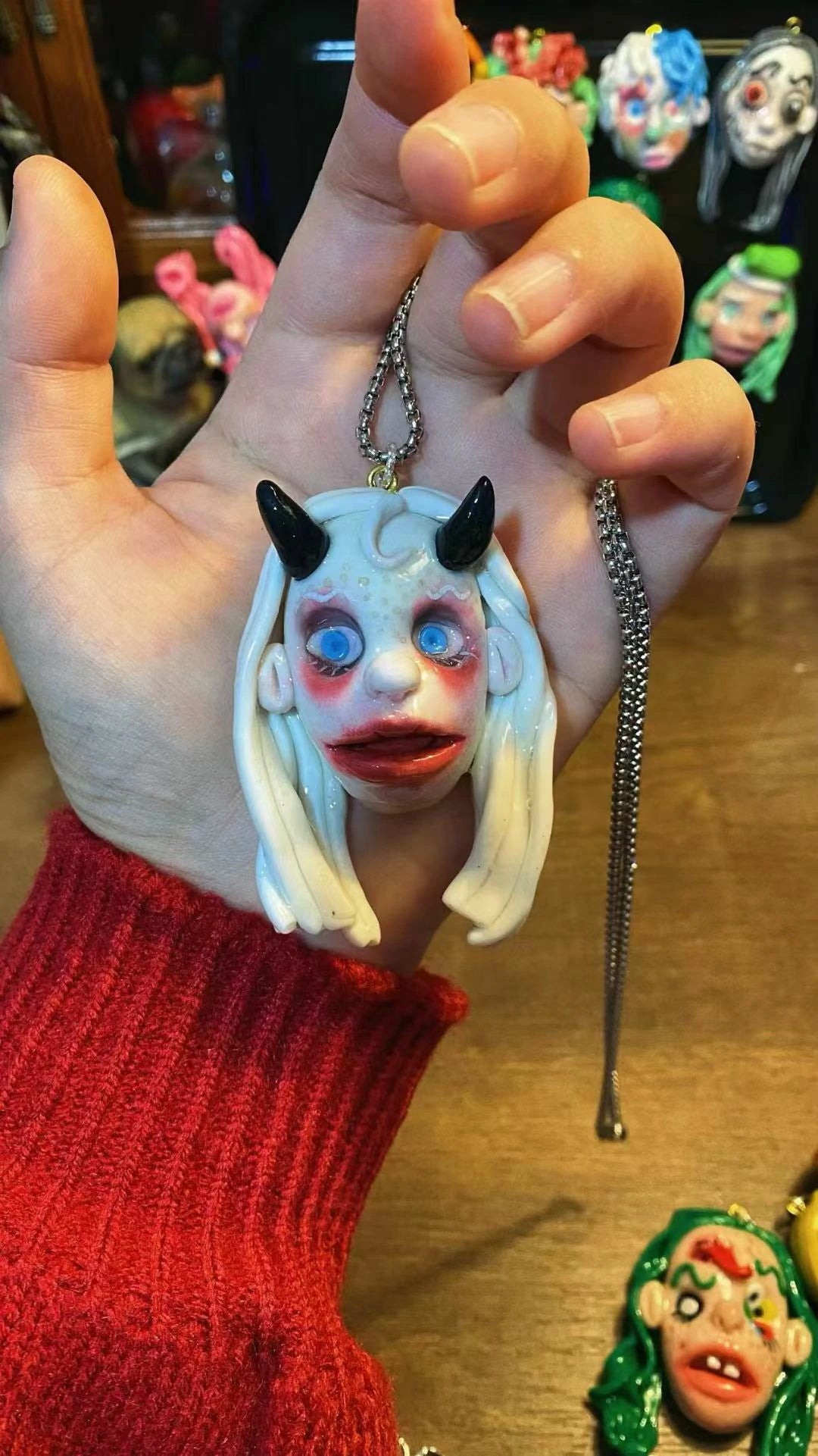 Kebarro Write Hair Cute Doll Oni Clay Necklace