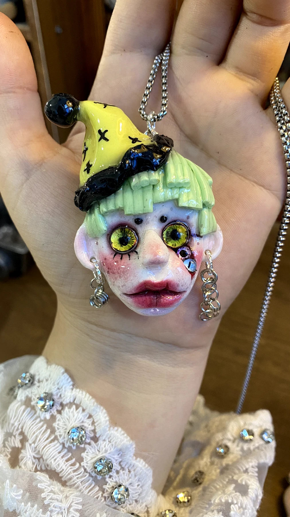 Kebarro Yellow Sleep Hat Green Hair With Four Color Eyes Doll Clay Necklace
