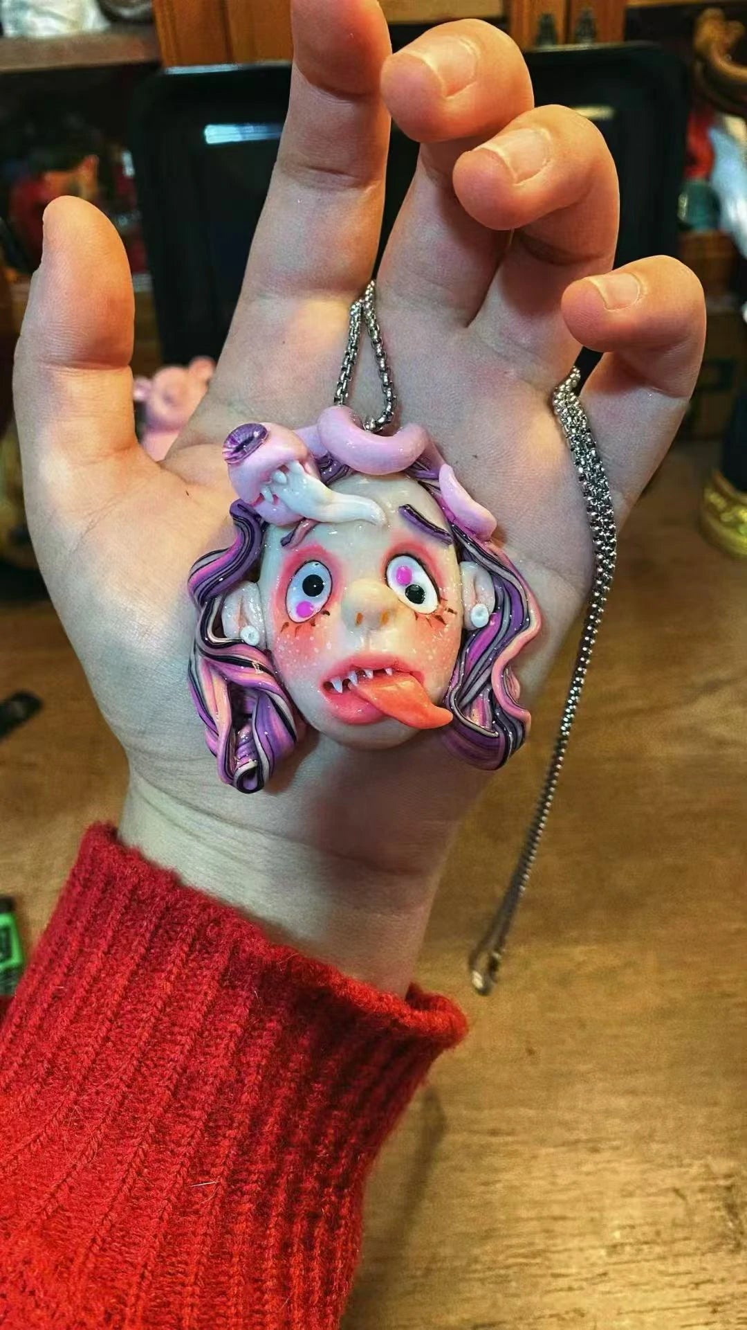 Kebarro Pink And Purple Hair Double Eye Santa Bizarre Doll Long Tongue Clay Necklace