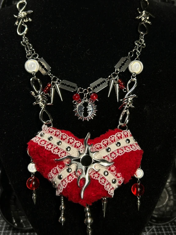 Zoaleo Shop Vampy Heart Necklace