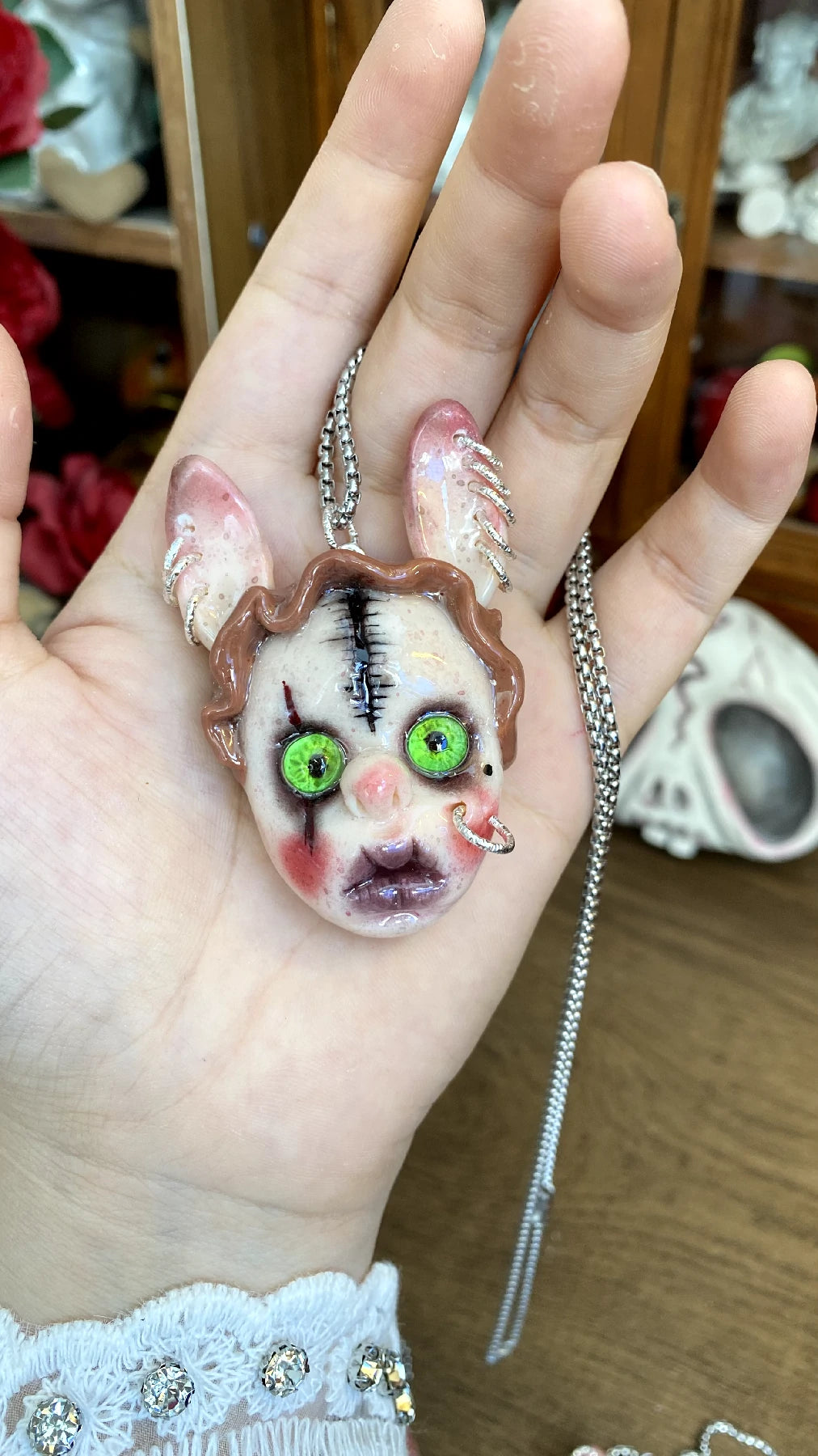 Kebarro Green Eyes Weird Ear Figure Clay Necklace